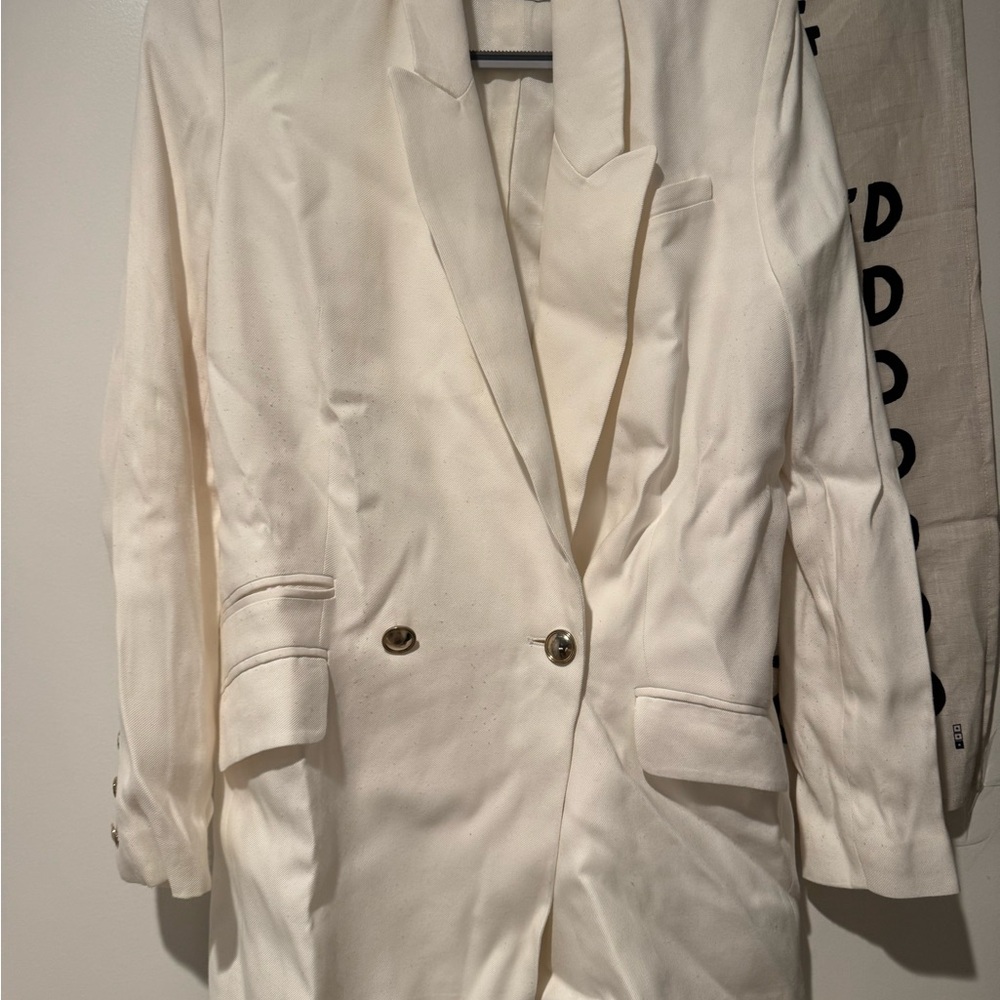 Elegant White Women's Blazer